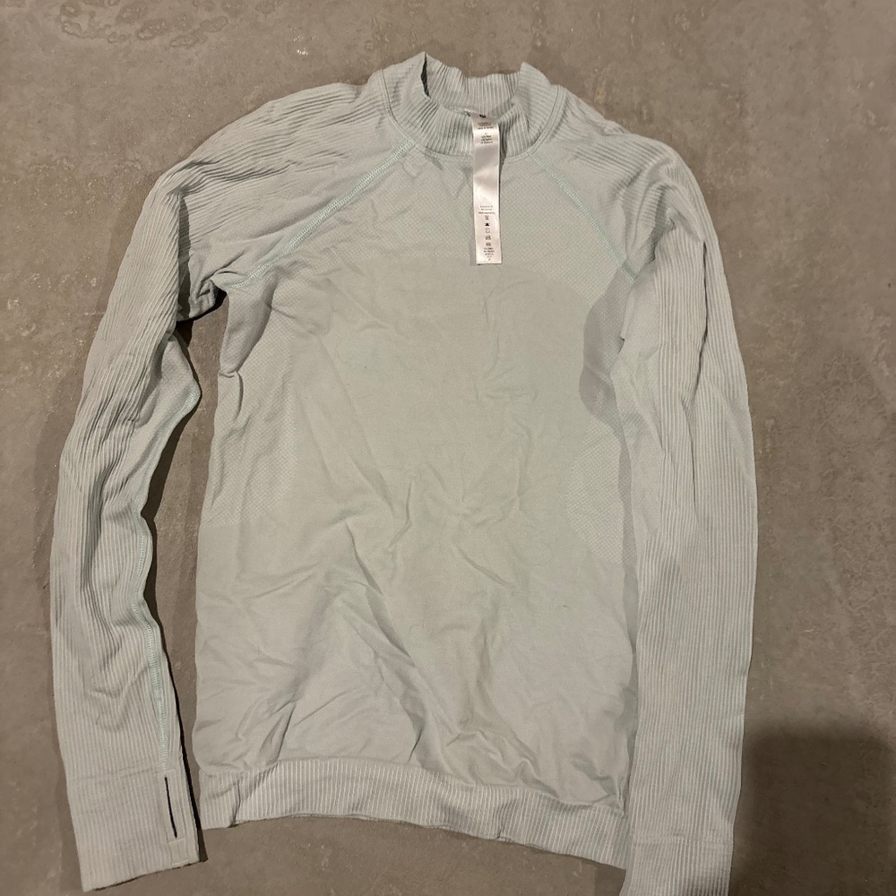 Lululemon work out top